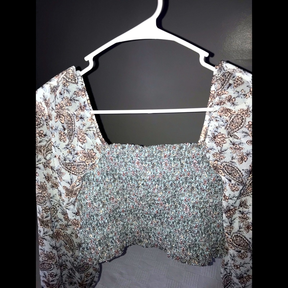 Square Neck/Off-Shoulder American Eagle Top